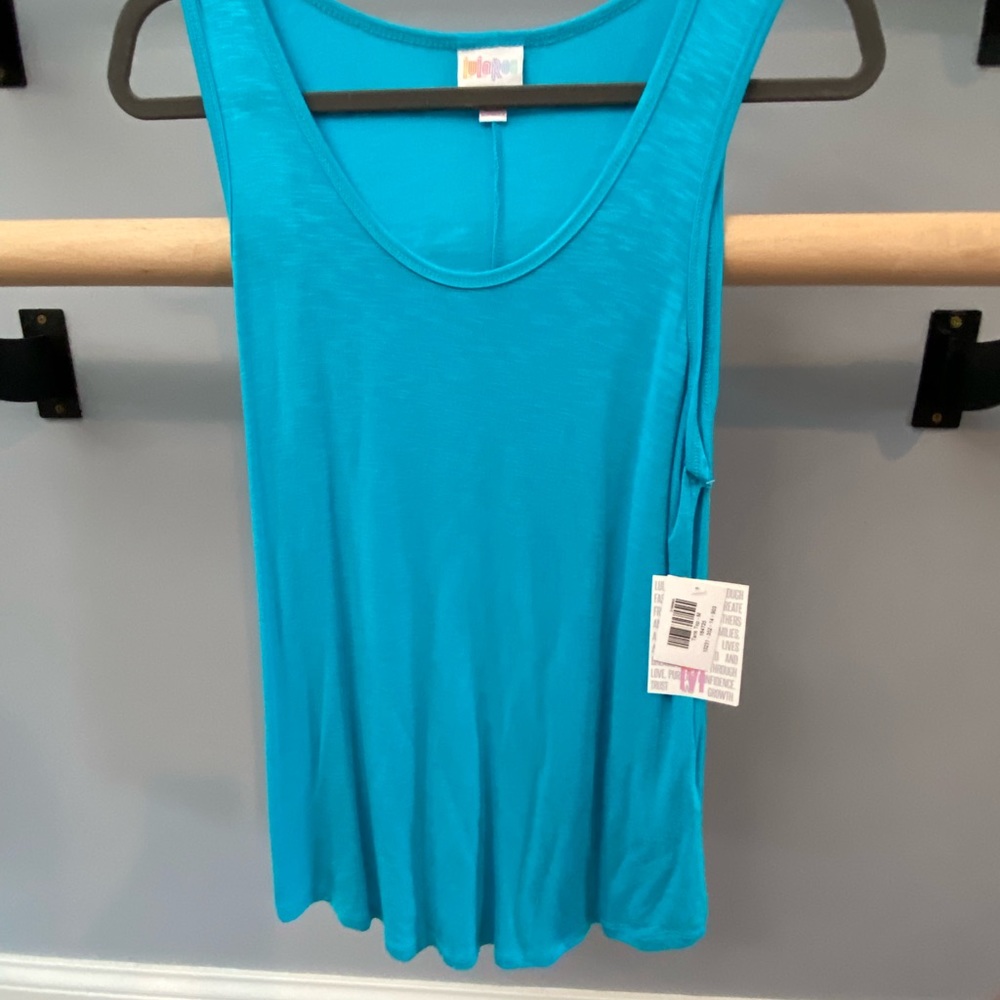 New LULAROE turquoise TANK TOP medium